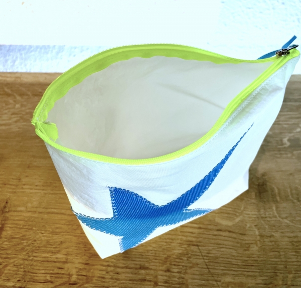 Segeltuchtäschchen mit türkisem Stern